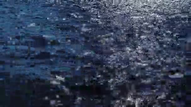 海洋，纹理和海岸自然概念，蓝色海水为表层背景，波涛汹涌，夏季假日旅行b-roll — 图库视频影像