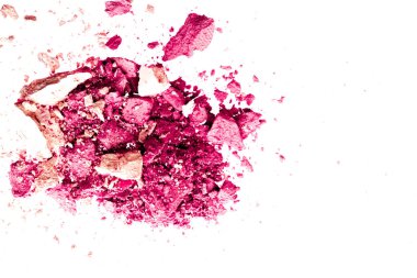 Toz kozmetik ürünleri, mineral organik göz farı, kızartıcı ya da ezilmiş kozmetik ürünler beyaz arka plan, makyaj ve güzellik afişi, düz tabela tasarımı