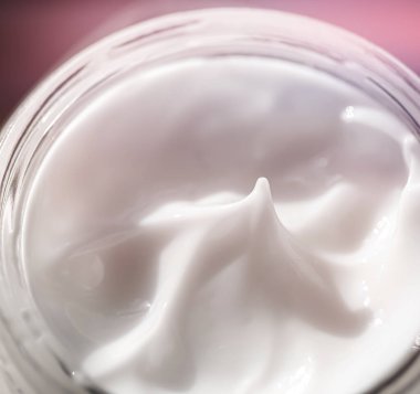 Yüz kremi nemlendirici cilt bakımı ve vücut bakımı ürünleri, ev spası ve doğal cilt bakımı için organik güzellik ürünleri.