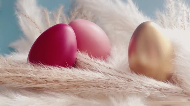 Vrolijk Pasen Kleurrijke Geschilderde Paaseieren Rustieke Achtergrond Christelijke Religie Vakantie — Stockvideo