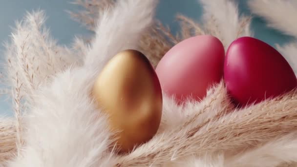 Feliz Pascua Huevos Pascua Pintados Colores Sobre Fondo Rústico Religión — Vídeo de stock