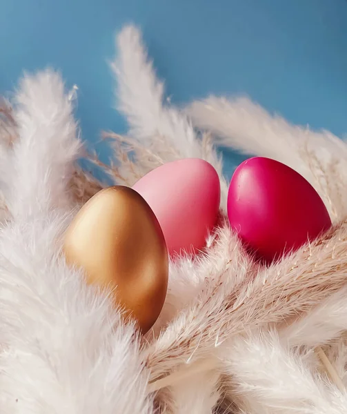 Feliz Pascua Huevos Pascua Pintados Colores Sobre Fondo Rústico Religión — Foto de Stock