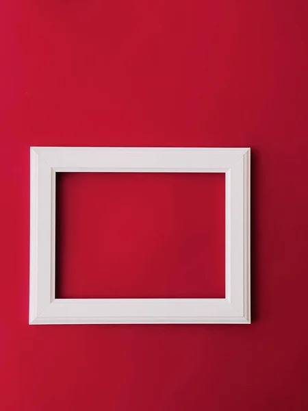 Λευκό Οριζόντιο Πλαίσιο Τέχνης Κόκκινο Φόντο Όπως Flatlay Design Artwork — Φωτογραφία Αρχείου