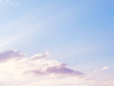 Soyut arka plan olarak rüya gibi gökyüzü, fantezi pastel renkler, doğa tasarım konseptinde güzellik