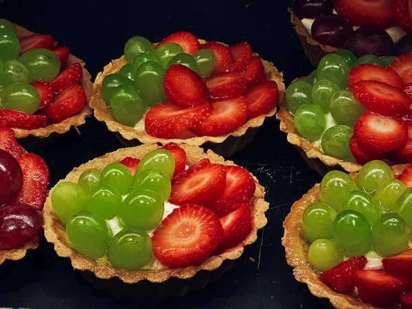 Fruits Berry Tartlets Tarts Fruit Dessert Sweet Food Delicious Pastry — Φωτογραφία Αρχείου