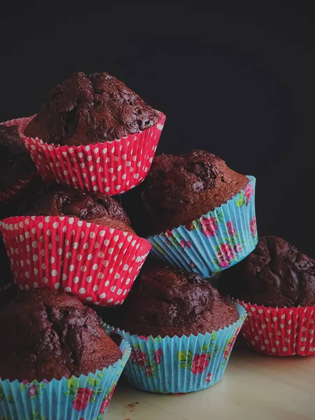 Schokoladenmuffins Als Süßes Dessert Hausgemachte Kuchen Rezept Essen Und Backkonzept — Stockfoto