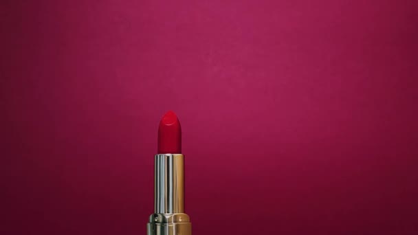 Rossetto Rosso Tubo Dorato Come Prodotto Cosmetico Lusso Make Concetto — Video Stock