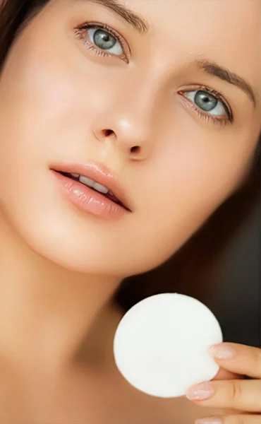Beauty Skincare Cosmetics Model Face Portrait Woman Clean Healthy Skin — Photo