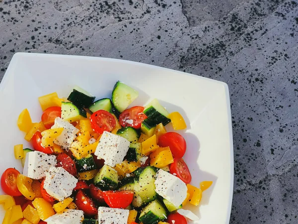 Fresh Vegetable Greek Salad Cherry Tomatoes Bell Pepper Cucumber Feta — Stockfoto