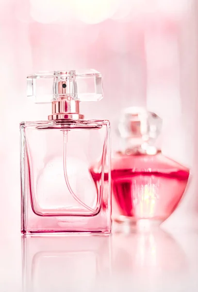 Perfume Bottles Glamour Background Floral Feminine Scent Fragrance Eau Parfum — 图库照片