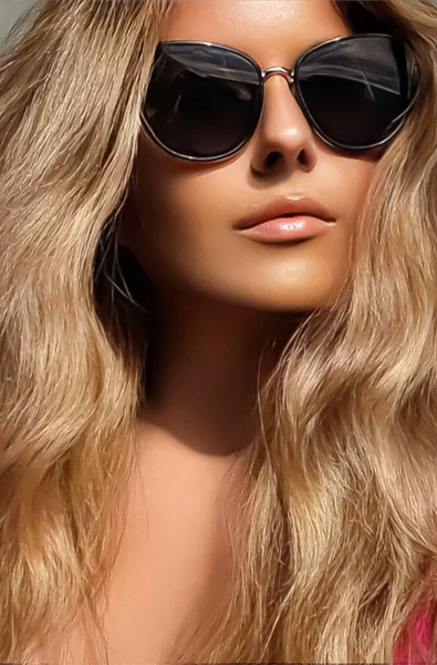Luxury Fashion Travel Beauty Face Portrait Young Blonde Woman Wearing —  Fotos de Stock