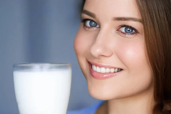 Happy Young Woman Glass Milk Protein Milk Shake Healthy Cocktail — Stok fotoğraf