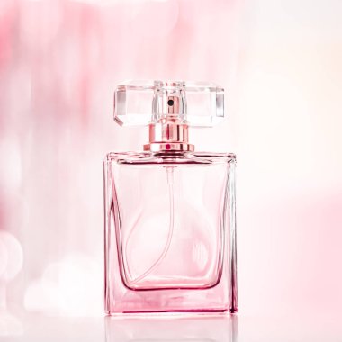 Cazibeli parfüm şişesi, çiçekli kadın kokusu, parfüm kokusu ve lüks tatil hediyesi olarak eau de parfüm, kozmetik ve güzellik markası konsepti.