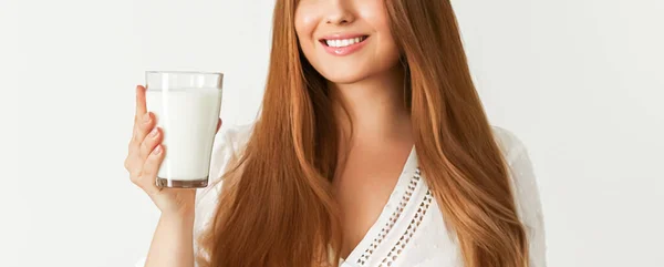 Concepto Dieta Salud Bienestar Mujer Sosteniendo Vaso Leche Cóctel Batido — Foto de Stock