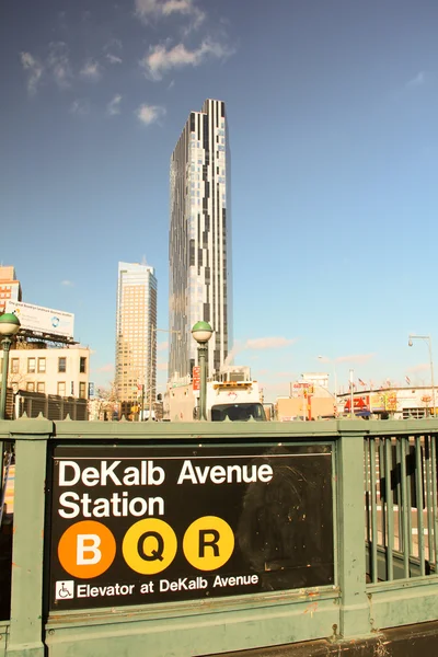 yüksek katlı bina Brooklyn'de