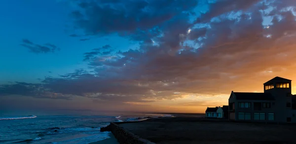 Pejzaż piękny noc na plaży, namibia — Zdjęcie stockowe