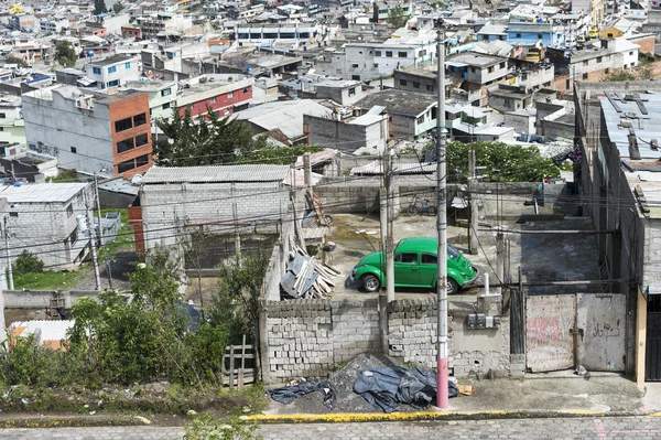 Panoramiczny widok z quito w Ekwadorze — Zdjęcie stockowe