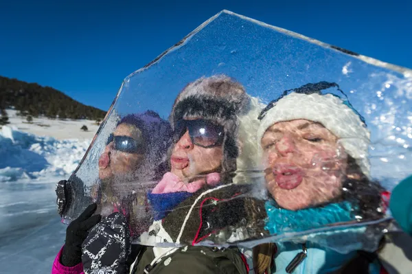 tutkulu kış Baykal öpücük
