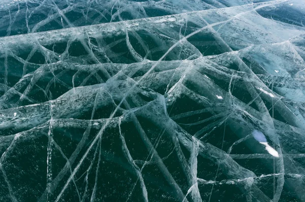 Ghiaccio incrinato del lago Baikal, Russia — Foto Stock