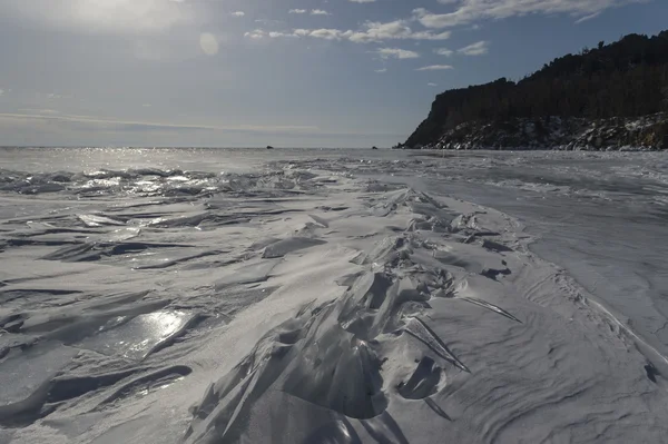 Infinita vastidão de gelo do inverno Baikal lago — Fotografia de Stock