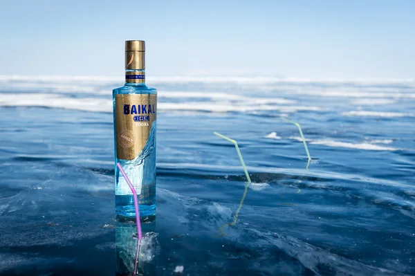 Vodka Baikal listo para beber ritual antiguo llamado burkhan — Foto de Stock