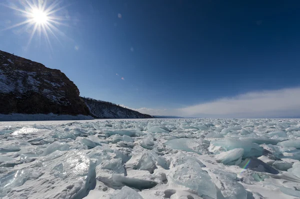 Πεδία πάγο λίμνη Βαϊκάλη — Φωτογραφία Αρχείου