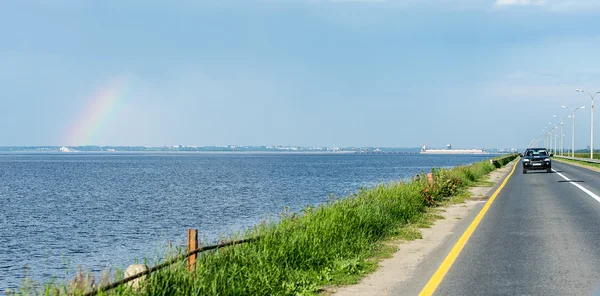 Rainbow above Volga river, Russia — Stock Photo, Image