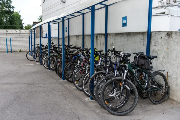 Bicycle parking in Nizhniy Novgorod, Russia — Stock Photo, Image