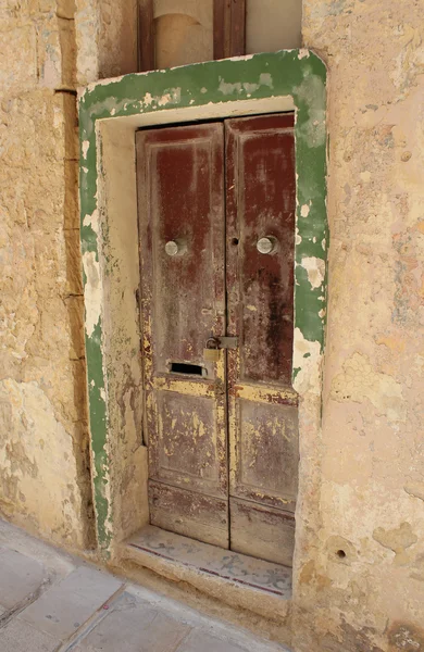 Antik kentin içinde eski kapılar