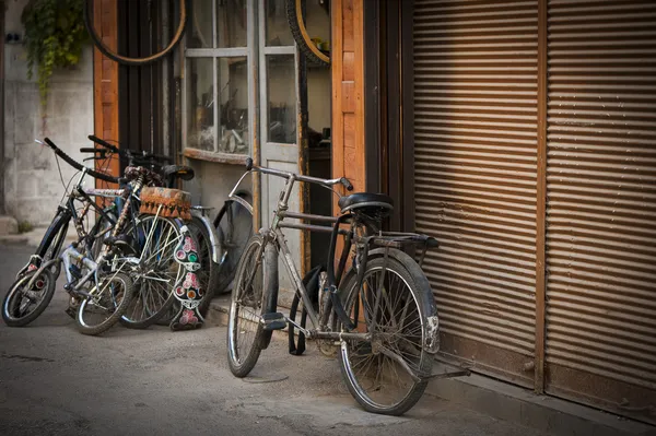오래 된 자전거 — 스톡 사진