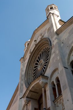 dili kubbe modnea İtalya