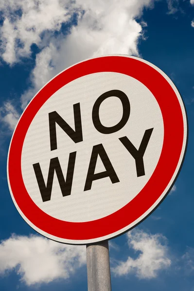 hiçbir şekilde üye