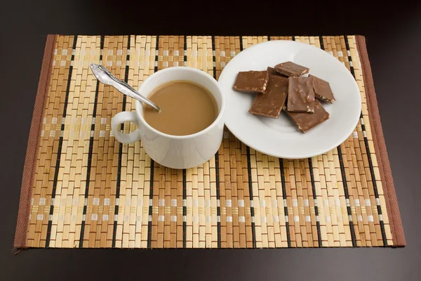 Ранкова кава і шоколад — стокове фото