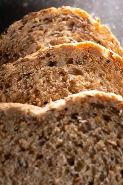 Detailní Zblízka Vysokým Obsahem Vlákniny Nízkým Sedm Semen Obilný Chléb — Stock fotografie