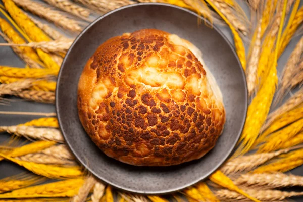 Fresh Baked Tiger Bread Roll Also Known Dutch Crunch — Stock Photo, Image