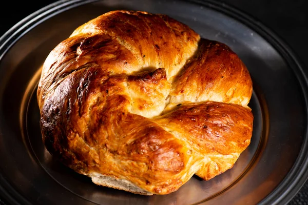 Ost Vitlök Och Örtkryddat Bröd Format Rosett — Stockfoto