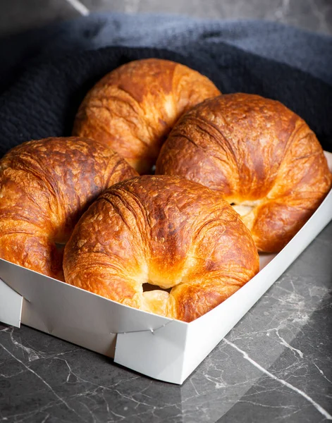 Detailed Close Delicious Buttery Traditional Croissants Crescent Moon Shape — Stock fotografie