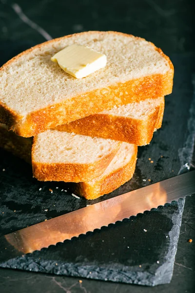 Ból Mie Bochenek Białego Chleba Cienką Miękką Skórką Jest Sprzedawany — Zdjęcie stockowe
