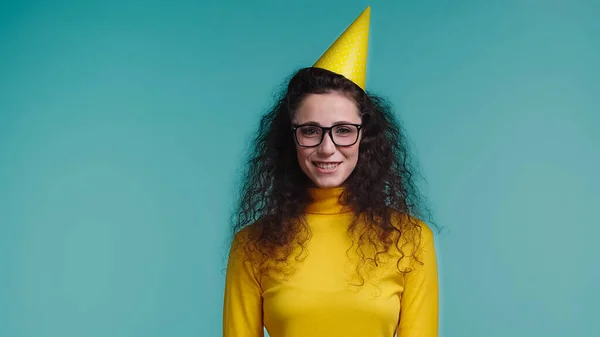 Happy Young Woman Party Cap Smiling Isolated Blue — Stock Photo, Image