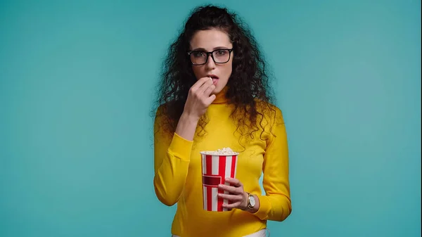 Curly Young Woman Eating Popcorn Isolated Turquoise — Stock Photo, Image