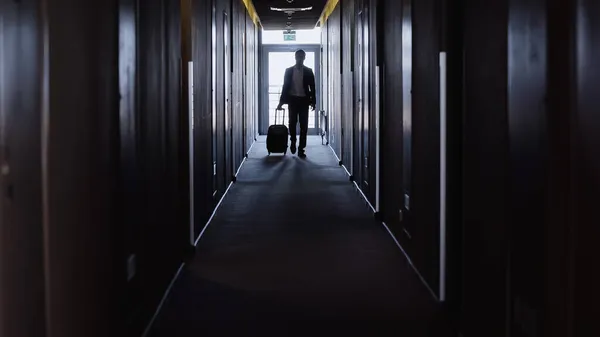 Businessman Suitcase Walking Hotel Corridor — Stock Photo, Image