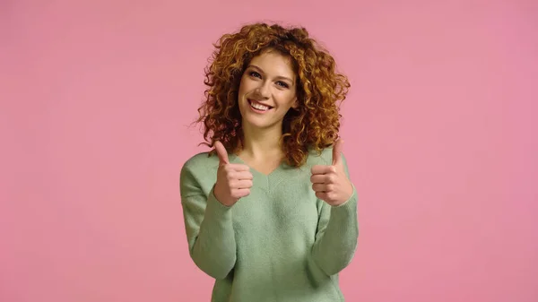 Young Joyful Woman Red Hair Showing Thumbs Isolated Pink — Stockfoto