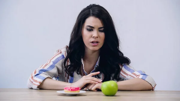 Brunette Woman Choosing Apple Doughnut Isolated Grey — Stock Photo, Image