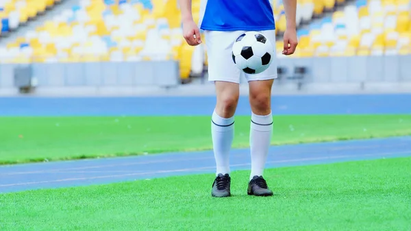 Cropped View Sportive Football Player Bouncing Soccer Ball Legs — ストック写真