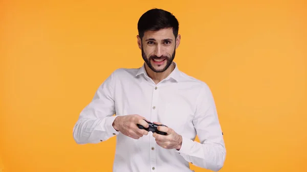 Kyiv Ukraine Novembro 2019 Homem Preocupado Camisa Jogando Videogame Isolado — Fotografia de Stock