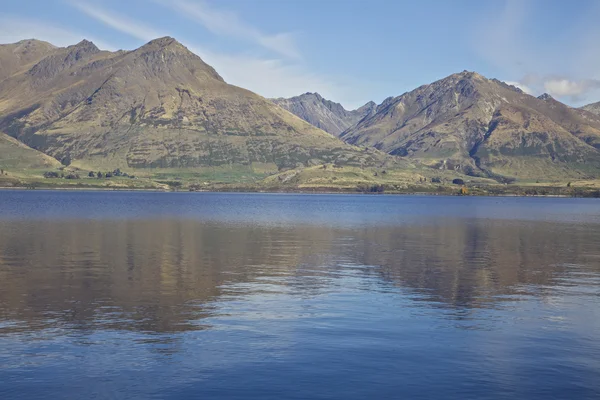 Lago de montaña — Foto de Stock