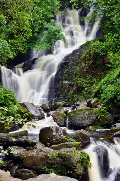 Waterfall Nature Park Water Falls Creates Moment Meditation — Foto de Stock
