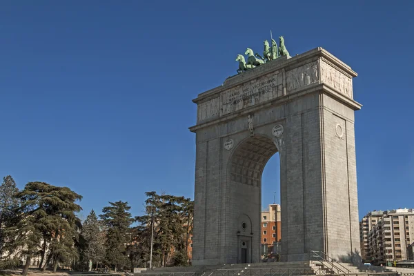 Madrid triumfbue – stockfoto