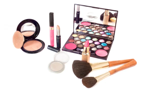 Cepillo de maquillaje y cosmética — Foto de Stock