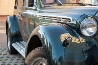 MOSCOW, Rusya - 15 Ekim 2018. Restore edilmiş eski araba Moskvich, 1953